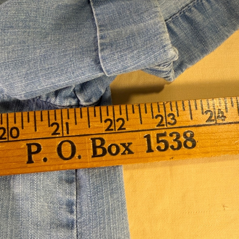 Jane & Delaney soft denim women’s shirt, short sleeve button-down front - Picture 5 of 7